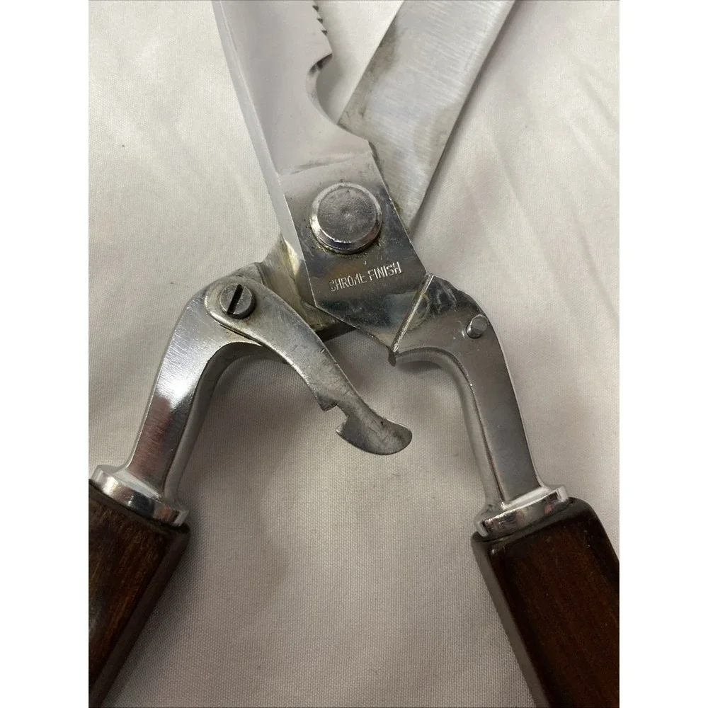 Vintage Made In Italy Poultry Shears Serrated Blade Wooden Handles